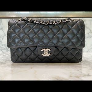 ‼️SOLD‼️Chanel Medium Double Flapbag